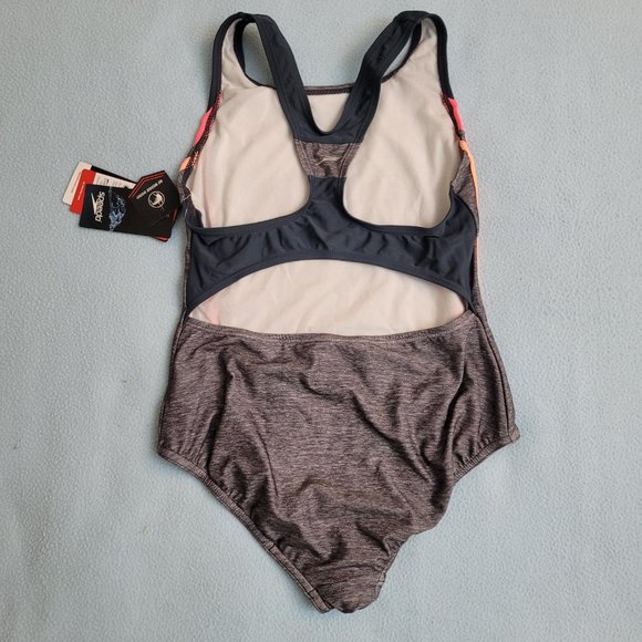 75. Speedo 1pc swimsuit. Size 14. NWT - Picture 2 of 5